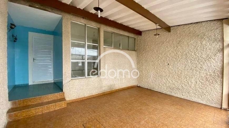 Casa à venda com 2 quartos, 130m² - Foto 1