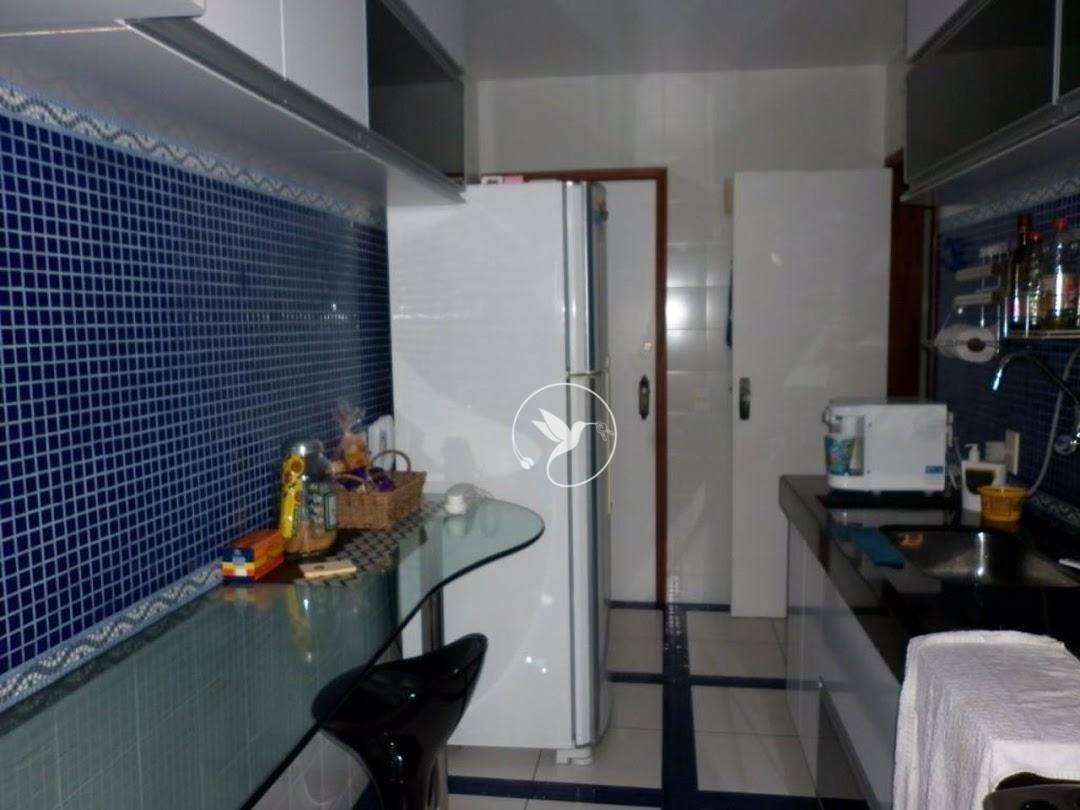 Cobertura à venda com 4 quartos, 180m² - Foto 4