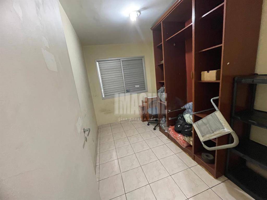 Apartamento à venda com 3 quartos, 68m² - Foto 4
