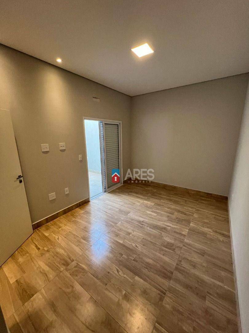 Casa à venda com 3 quartos, 106m² - Foto 4