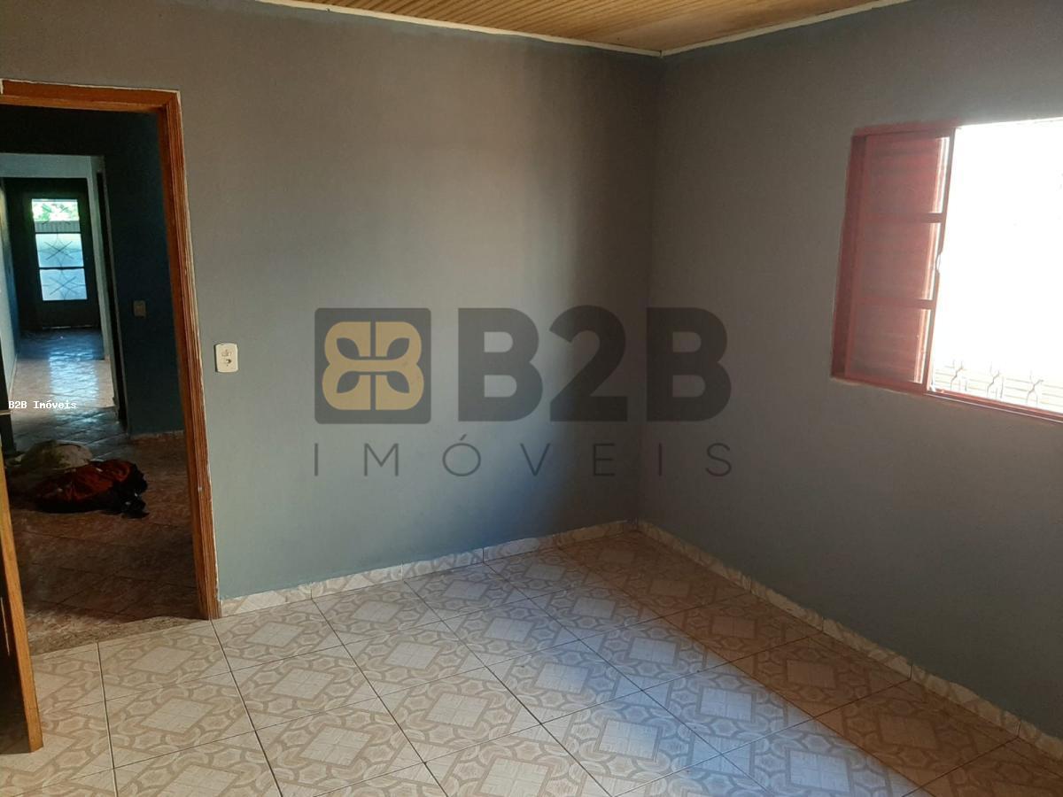 Casa à venda com 2 quartos, 125m² - Foto 9