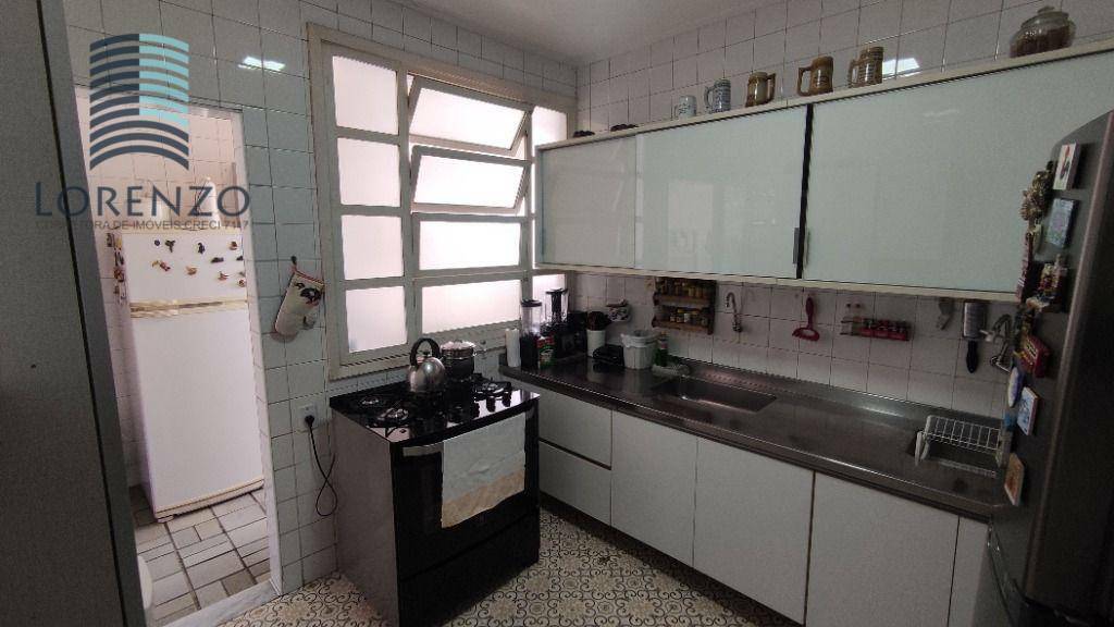 Apartamento à venda com 3 quartos, 145m² - Foto 22