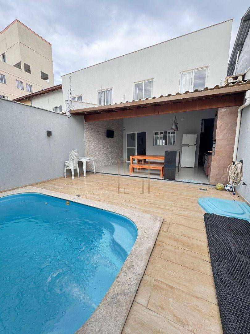 Casa, 3 quartos, 220 m² - Foto 6