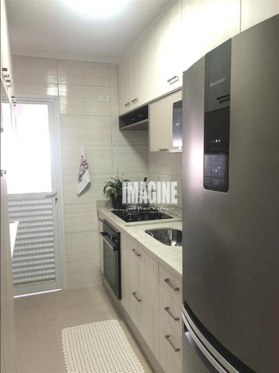 Apartamento à venda com 3 quartos, 65m² - Foto 5