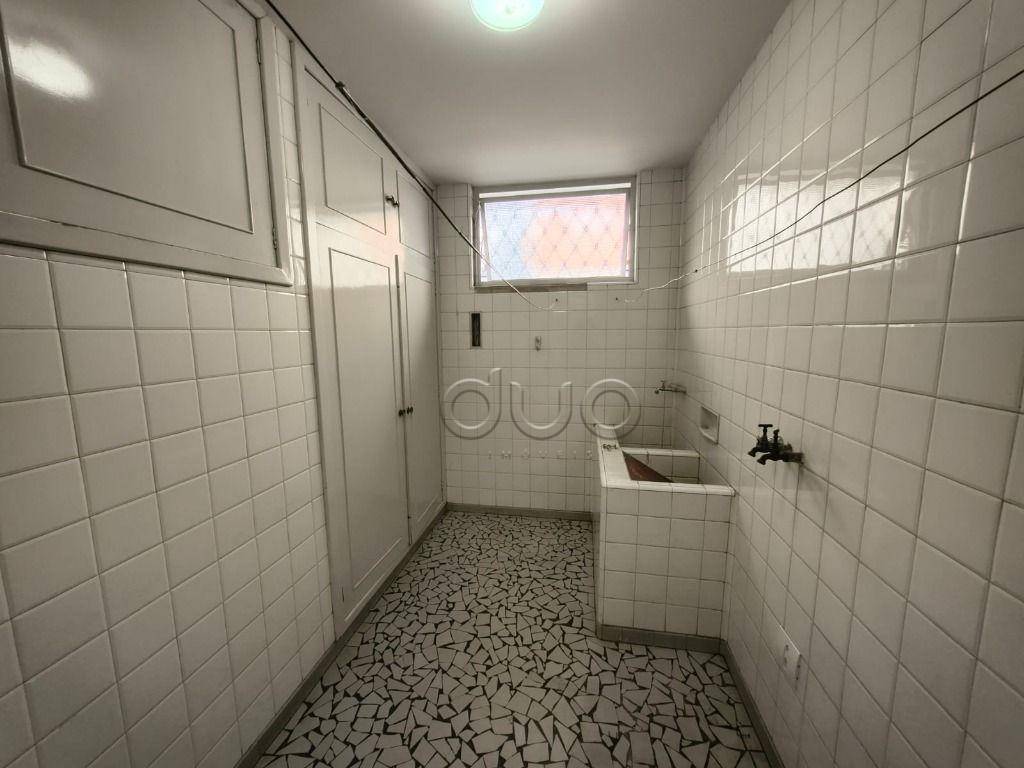 Casa para alugar com 3 quartos, 298m² - Foto 25