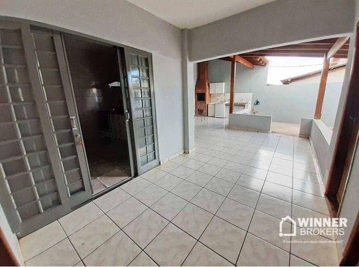 Casa à venda com 3 quartos, 160m² - Foto 3