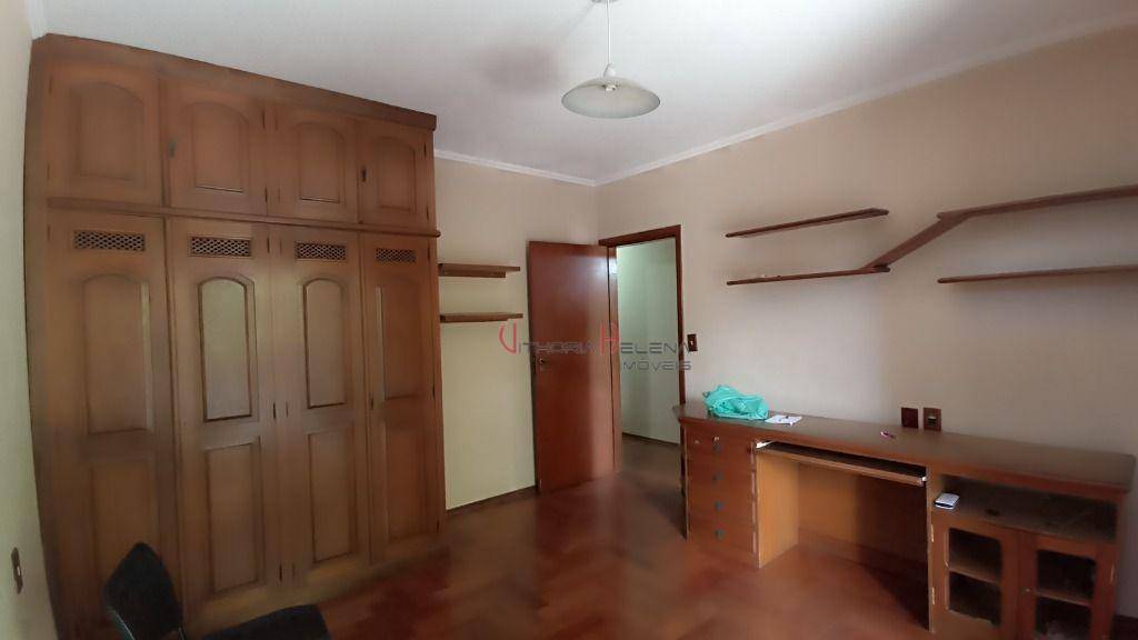 Casa para alugar com 3 quartos, 260m² - Foto 38