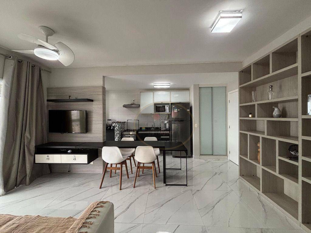 Apartamento para alugar com 2 quartos, 80m² - Foto 21