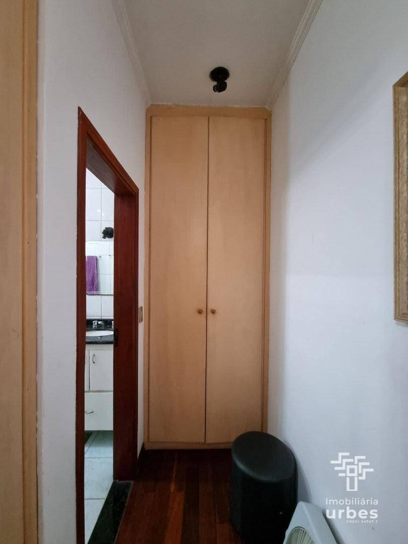 Casa à venda com 4 quartos, 260m² - Foto 22