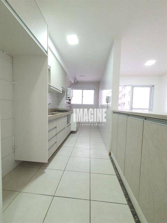 Apartamento à venda com 2 quartos, 60m² - Foto 5