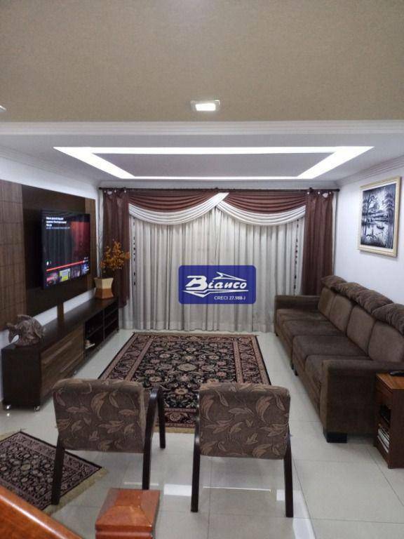 Sobrado à venda com 3 quartos, 220m² - Foto 2