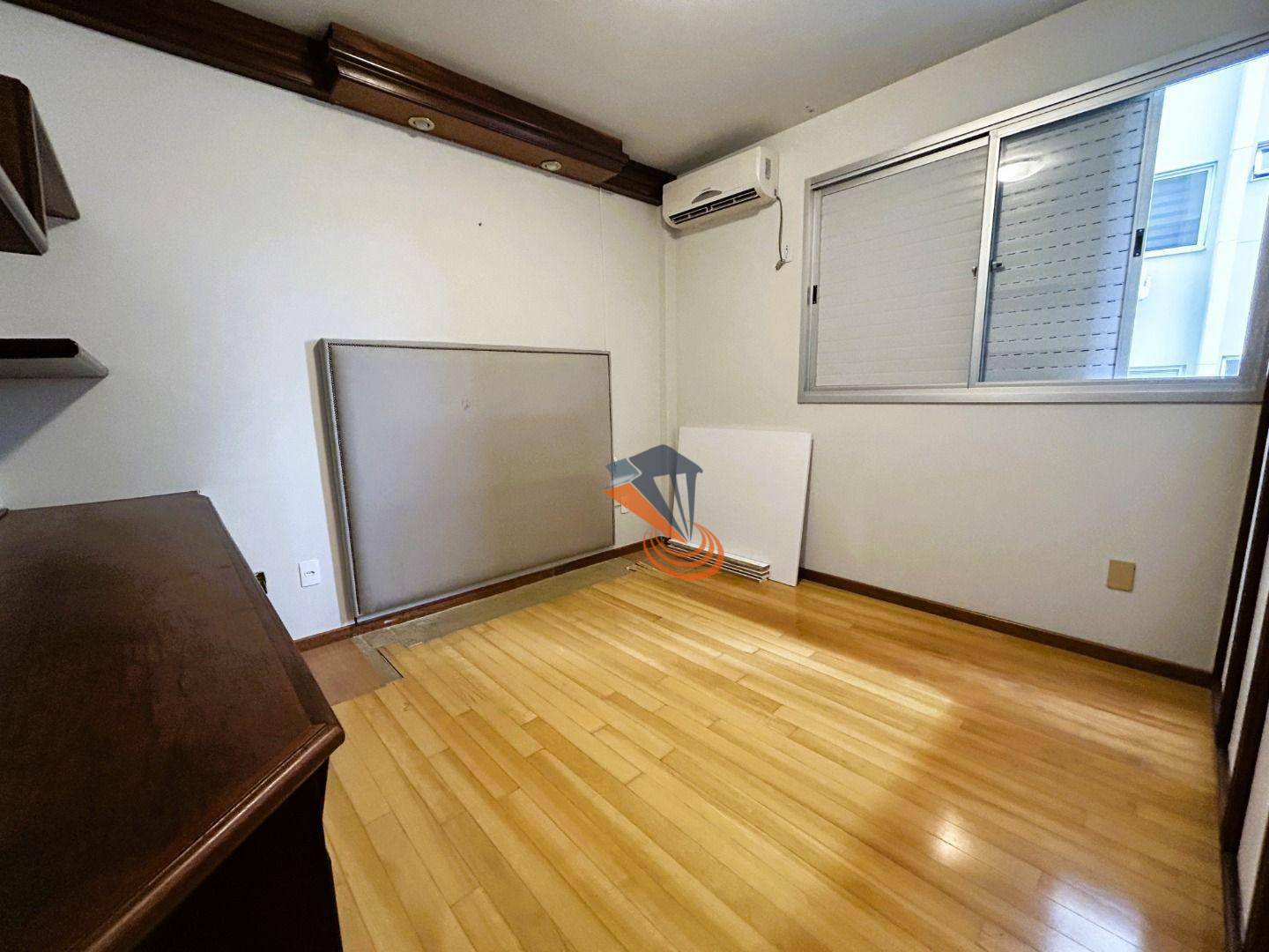 Apartamento à venda com 3 quartos, 97m² - Foto 11