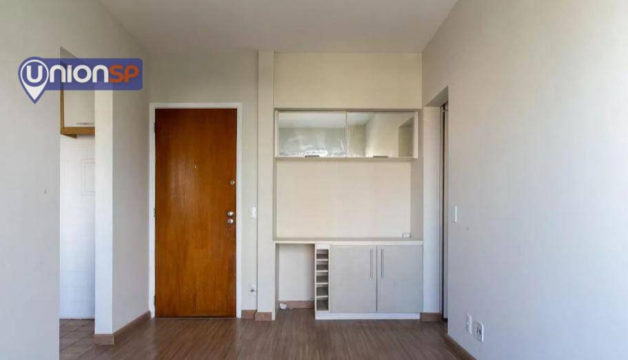 Apartamento à venda com 1 quarto, 37m² - Foto 2