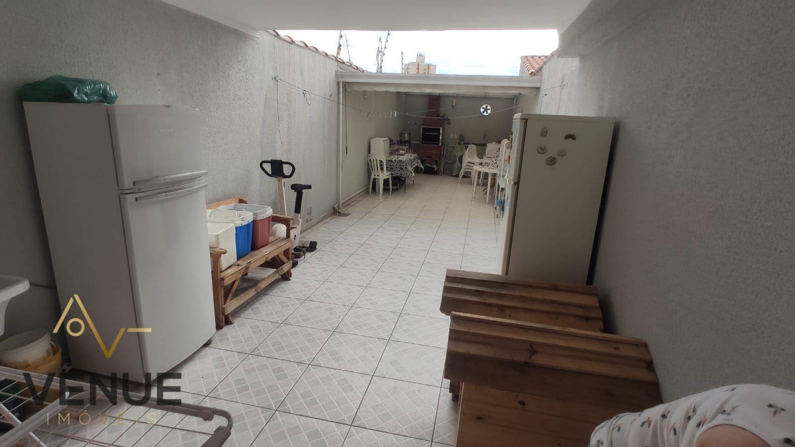 Sobrado à venda com 3 quartos, 200m² - Foto 7