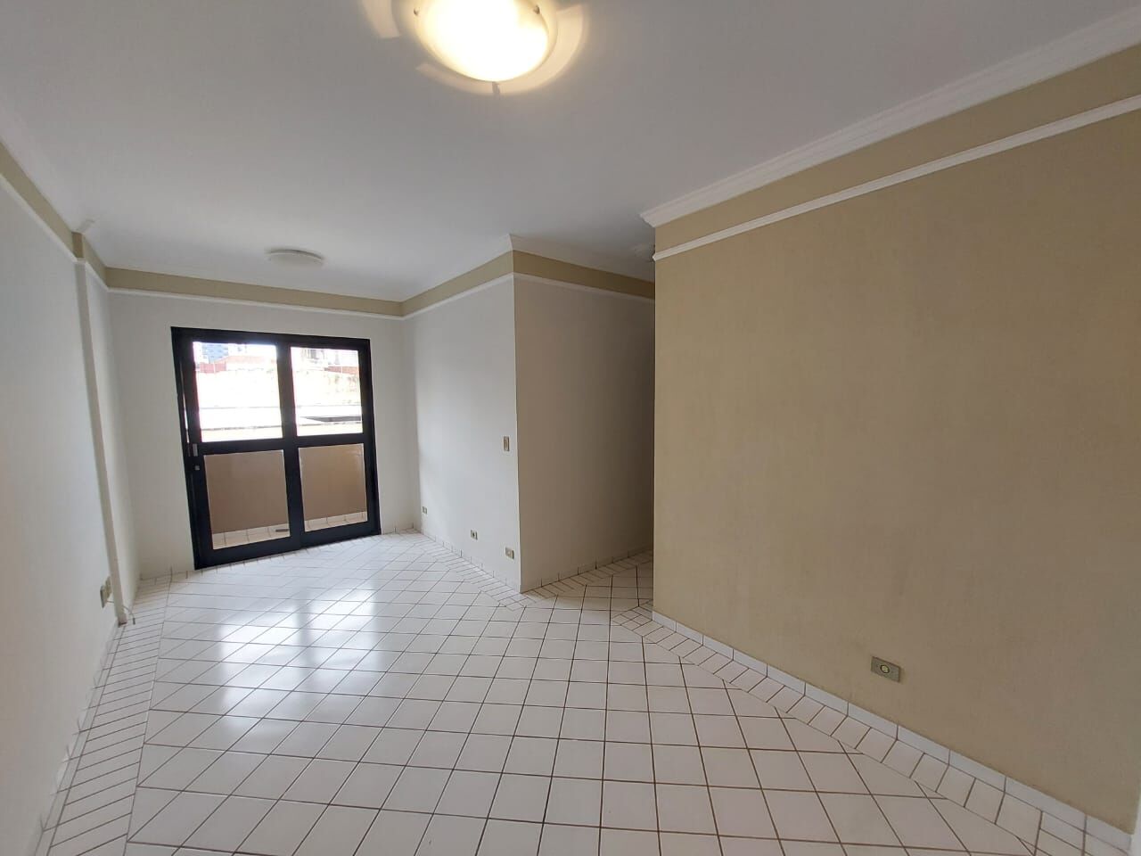 Apartamento para alugar com 2 quartos, 70m² - Foto 4