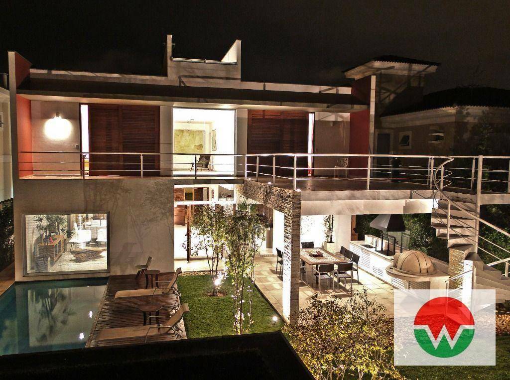 Casa de Condomínio à venda com 4 quartos, 432m² - Foto 2