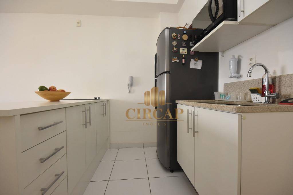 Apartamento à venda com 1 quarto, 45m² - Foto 8