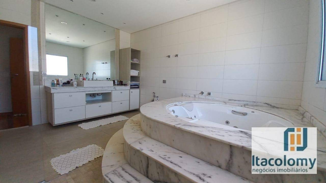 Casa de Condomínio à venda com 4 quartos, 720m² - Foto 11