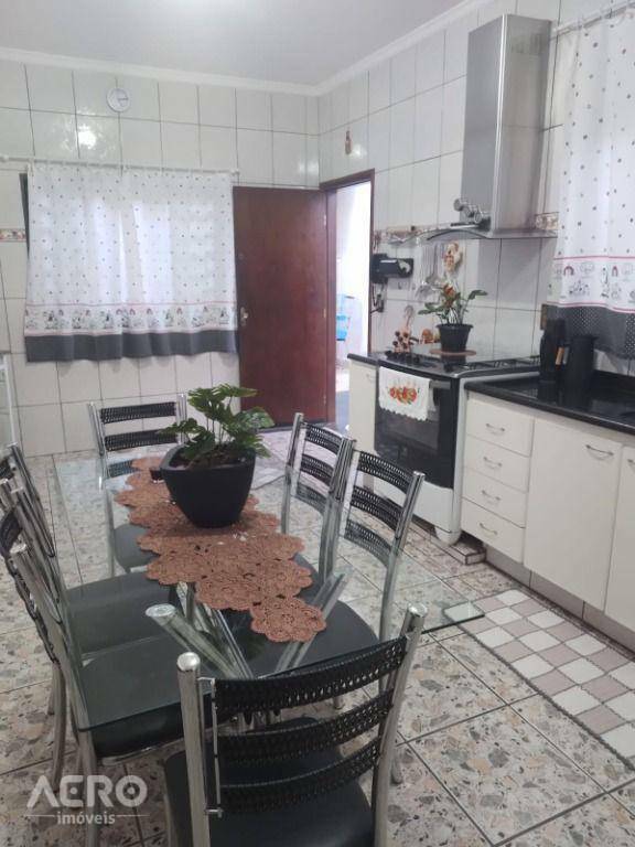 Casa à venda com 2 quartos, 167m² - Foto 16