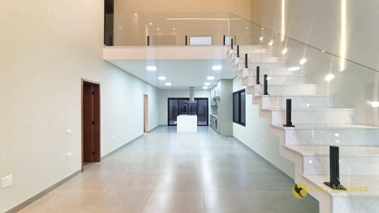Casa de Condomínio à venda com 4 quartos, 266m² - Foto 2