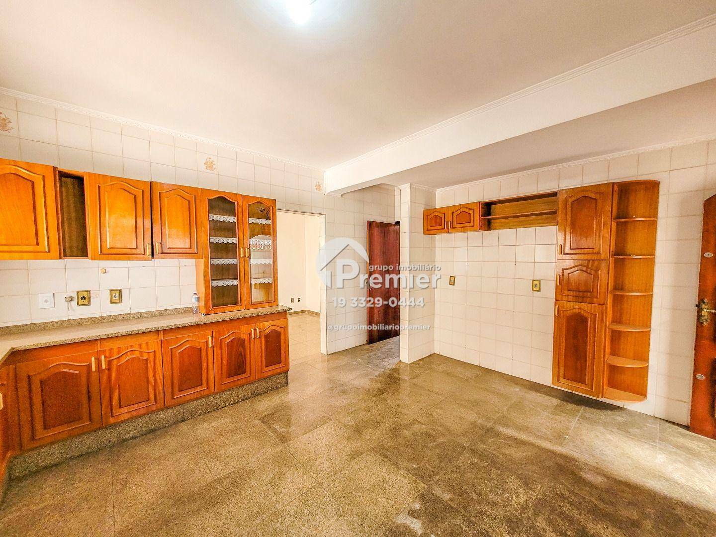 Casa para alugar com 3 quartos, 277m² - Foto 9