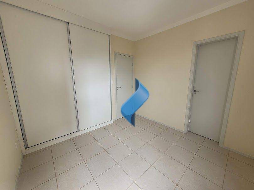 Apartamento para alugar com 2 quartos, 70m² - Foto 11