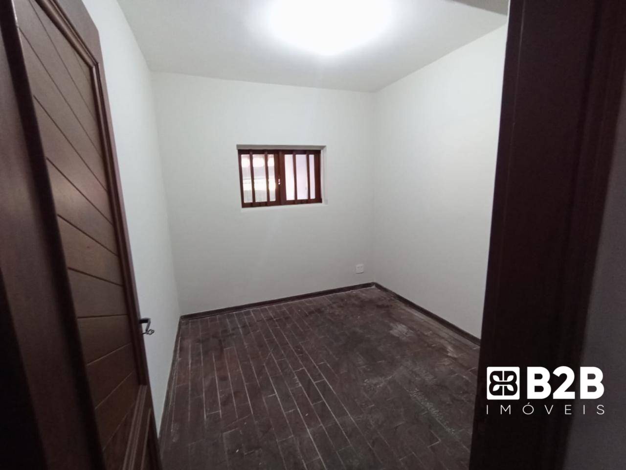 Casa à venda com 4 quartos, 189m² - Foto 7