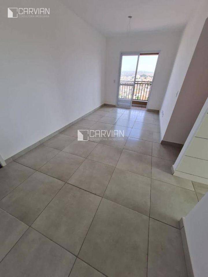 Apartamento à venda com 2 quartos, 61m² - Foto 2