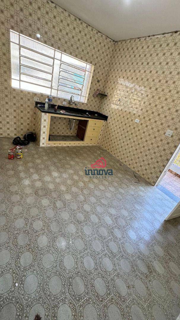 Casa à venda e aluguel com 3 quartos, 313M2 - Foto 5