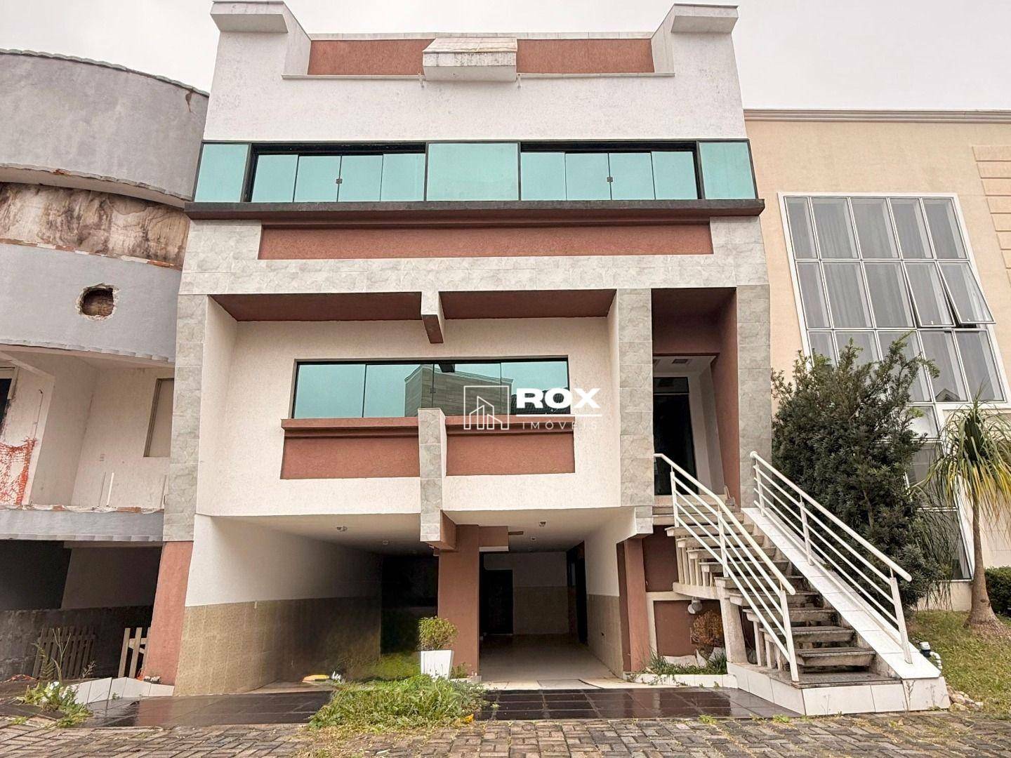 Casa de Condomínio para alugar com 3 quartos, 300m² - Foto 1