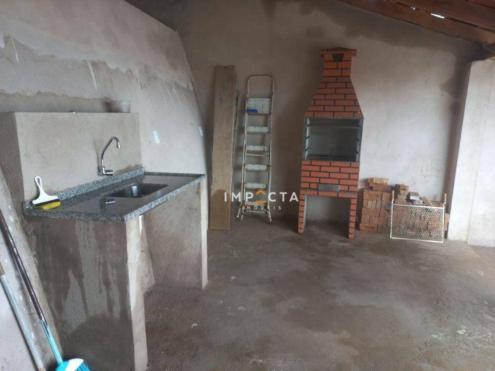 Casa à venda com 2 quartos, 160m² - Foto 12