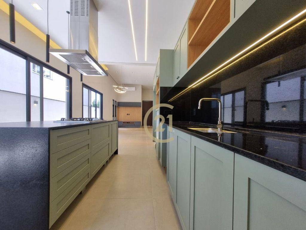 Casa de Condomínio para alugar com 3 quartos, 198m² - Foto 6