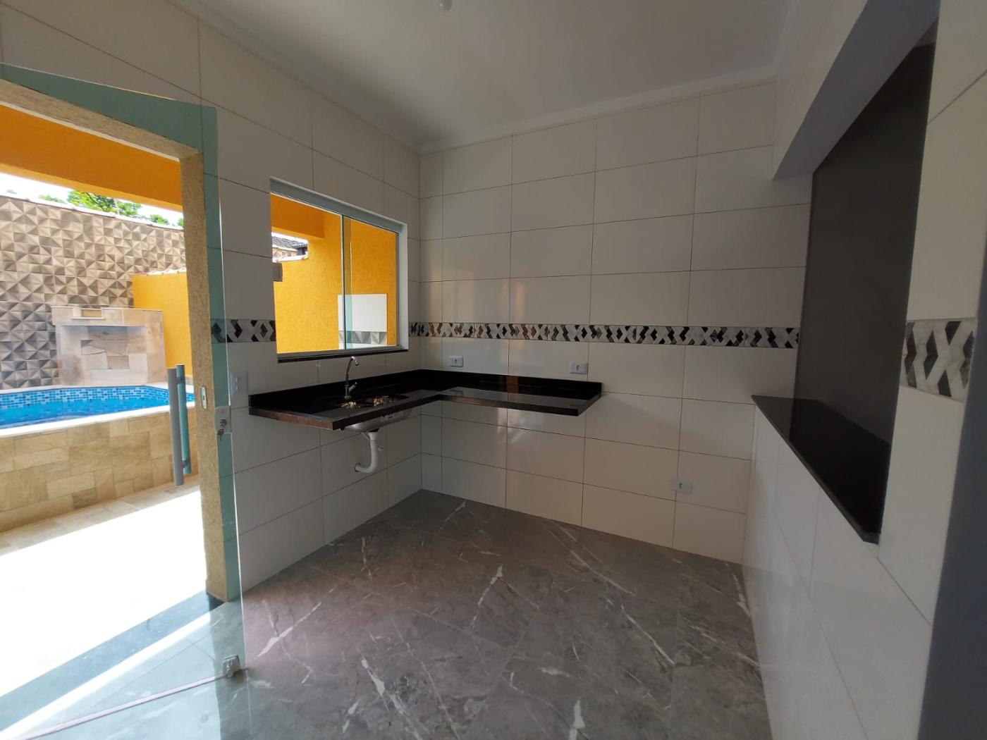 Casa à venda com 2 quartos, 59m² - Foto 2