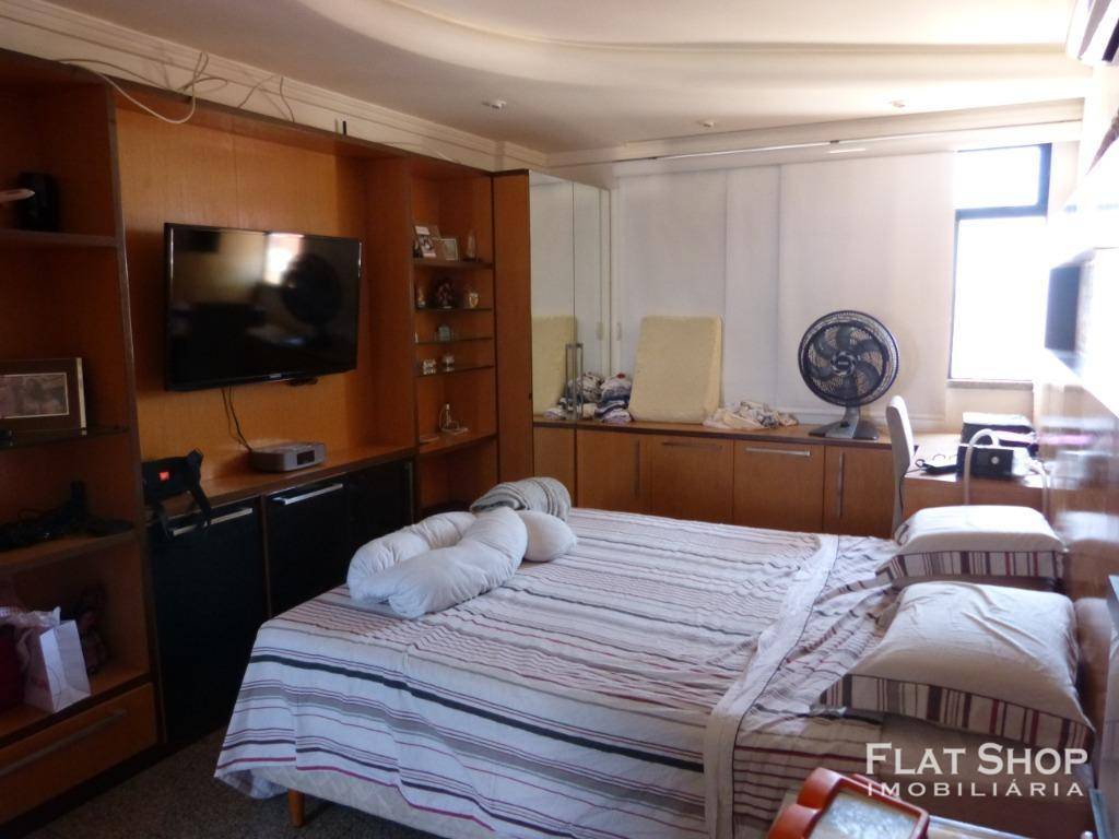 Apartamento à venda com 3 quartos, 124m² - Foto 17