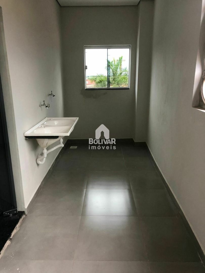 Apartamento para alugar com 2 quartos, 80m² - Foto 3