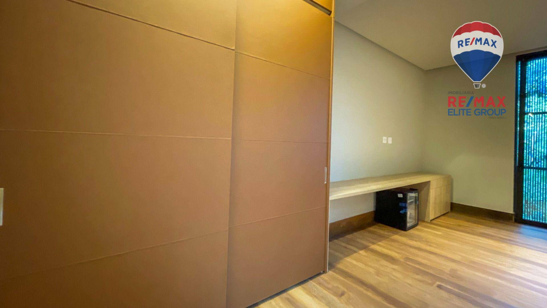 Casa de Condomínio à venda com 6 quartos, 1410m² - Foto 95