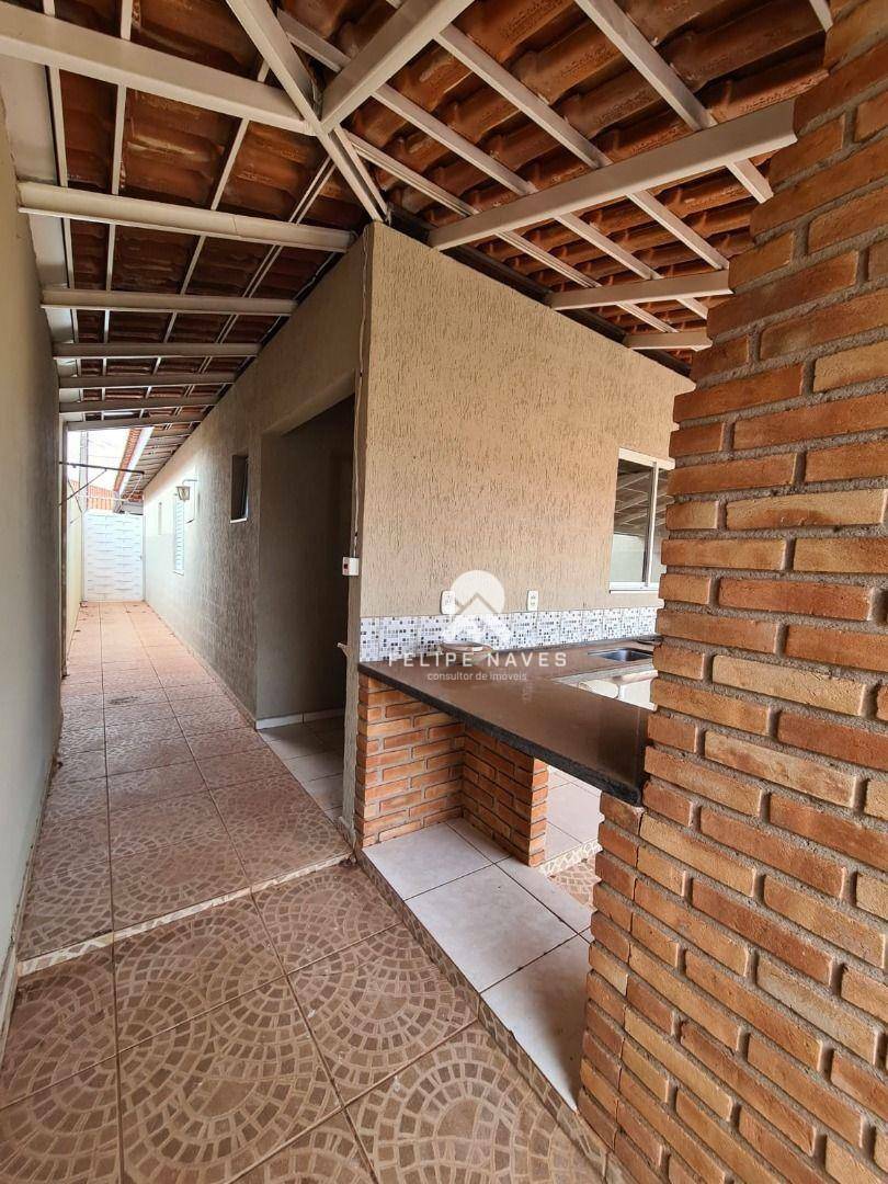 Casa à venda com 3 quartos, 30m² - Foto 3