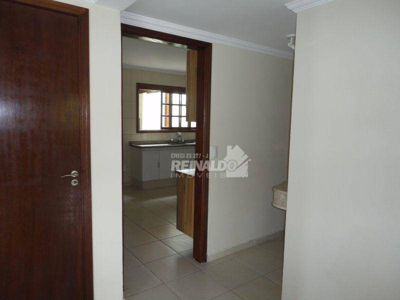 Casa de Condomínio para alugar com 3 quartos, 250m² - Foto 50