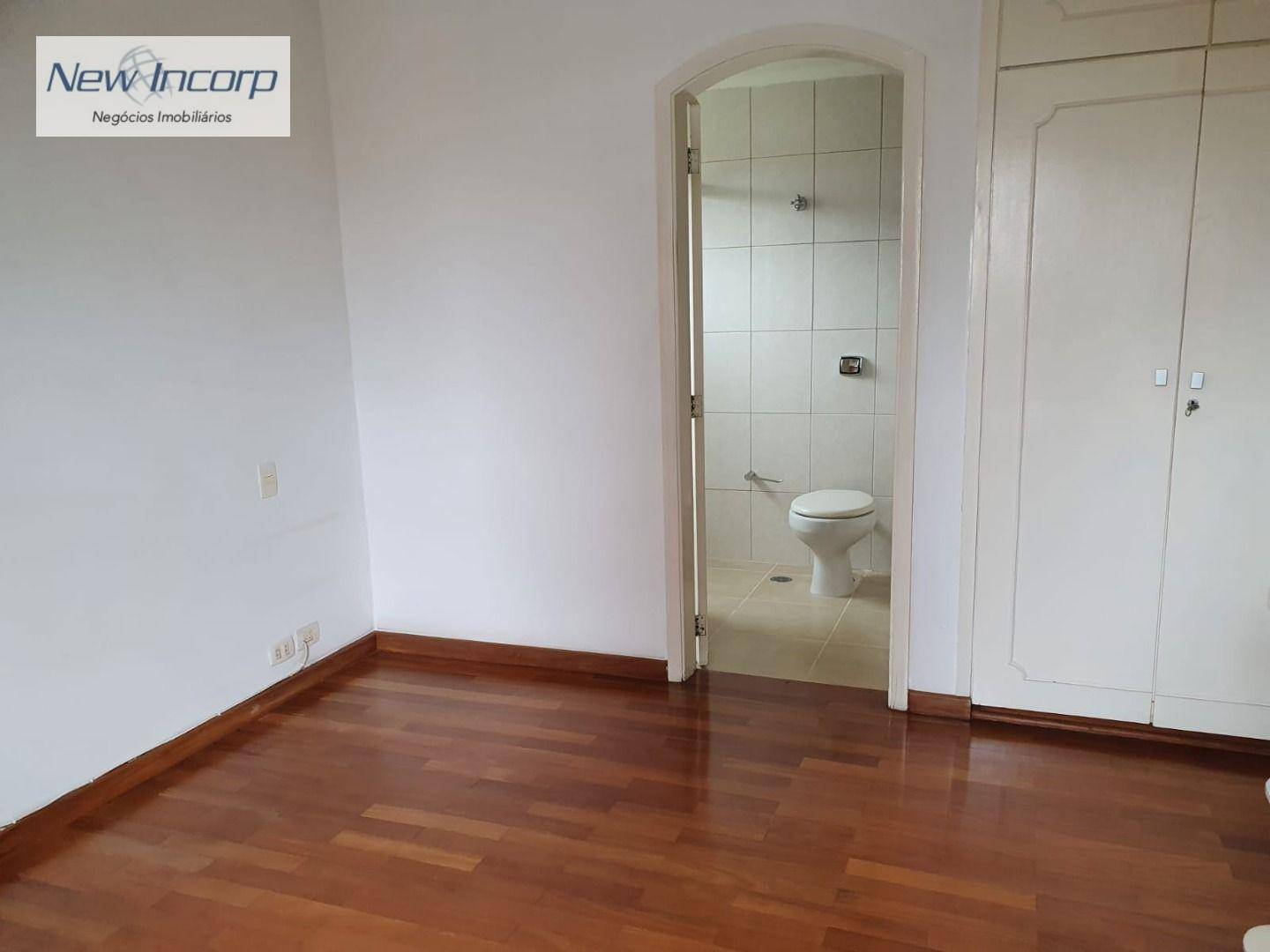 Apartamento à venda com 3 quartos, 140m² - Foto 9