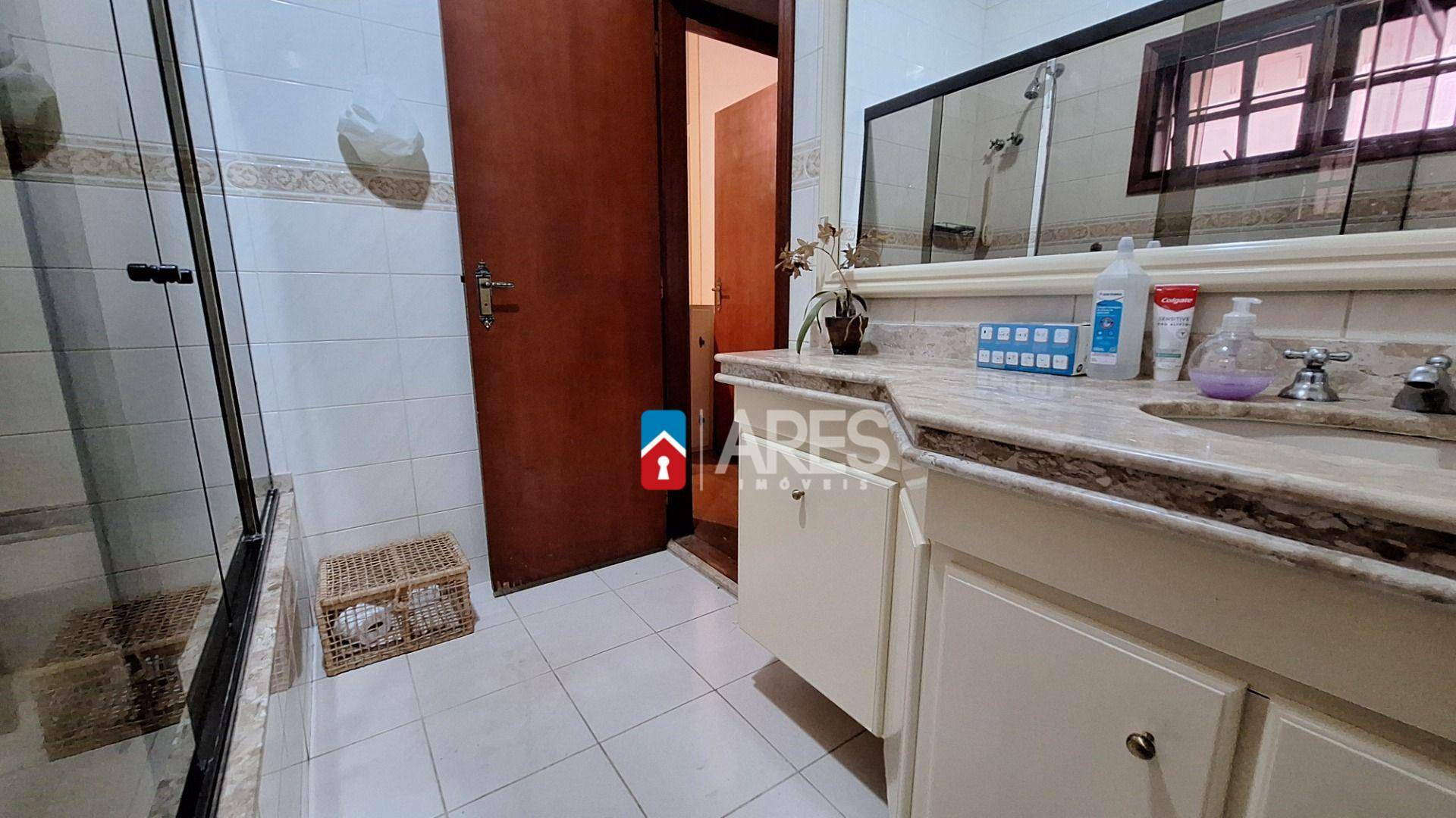Casa para alugar com 3 quartos, 249m² - Foto 17