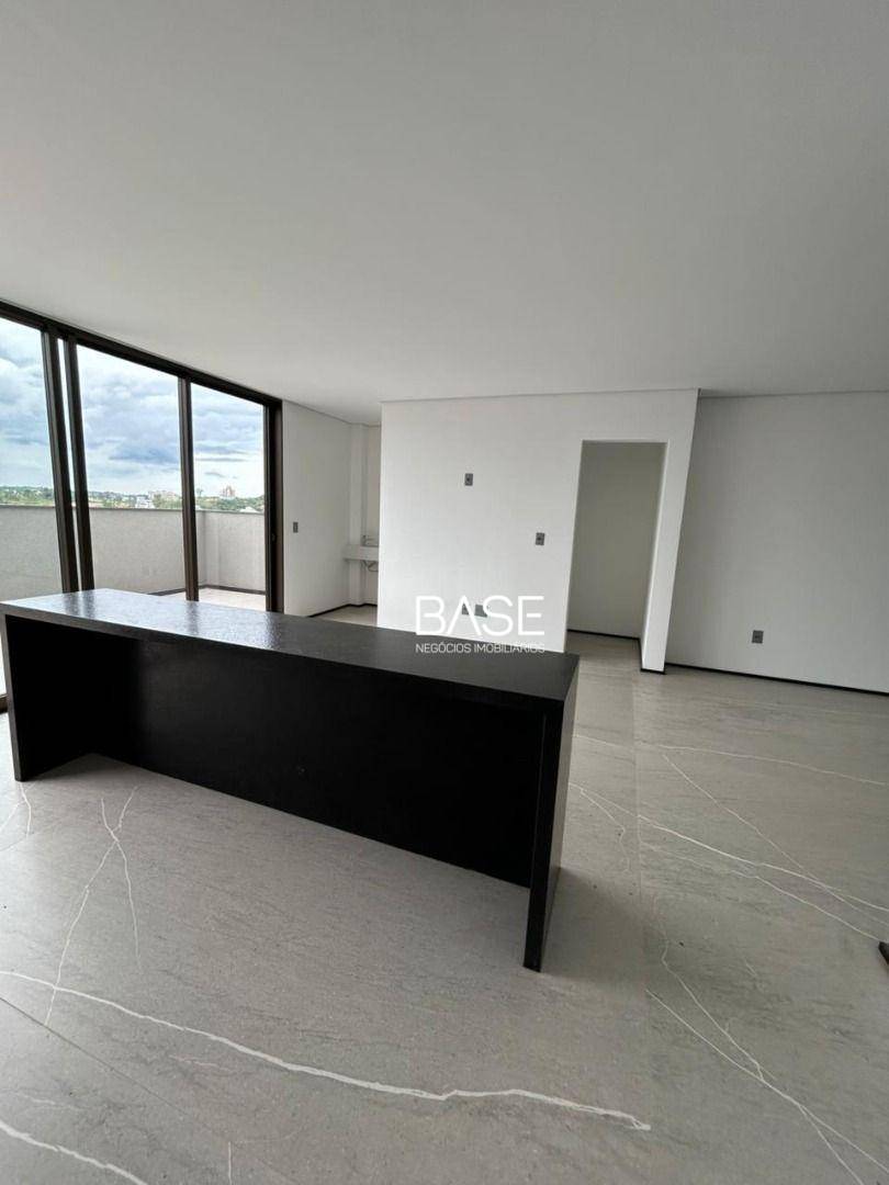 Cobertura, 3 quartos, 246 m² - Foto 3