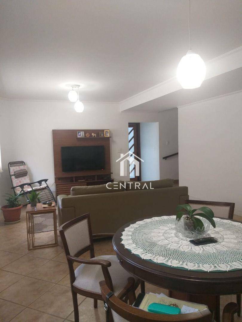 Sobrado à venda com 4 quartos, 248m² - Foto 9