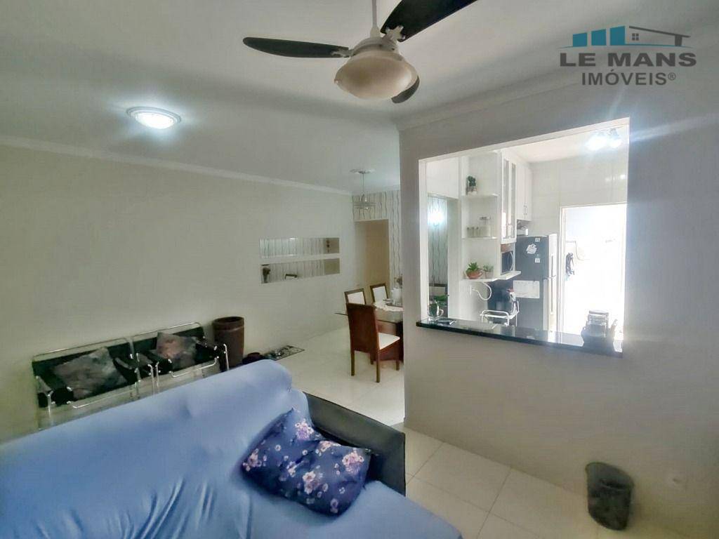 Casa à venda com 2 quartos, 91m² - Foto 3