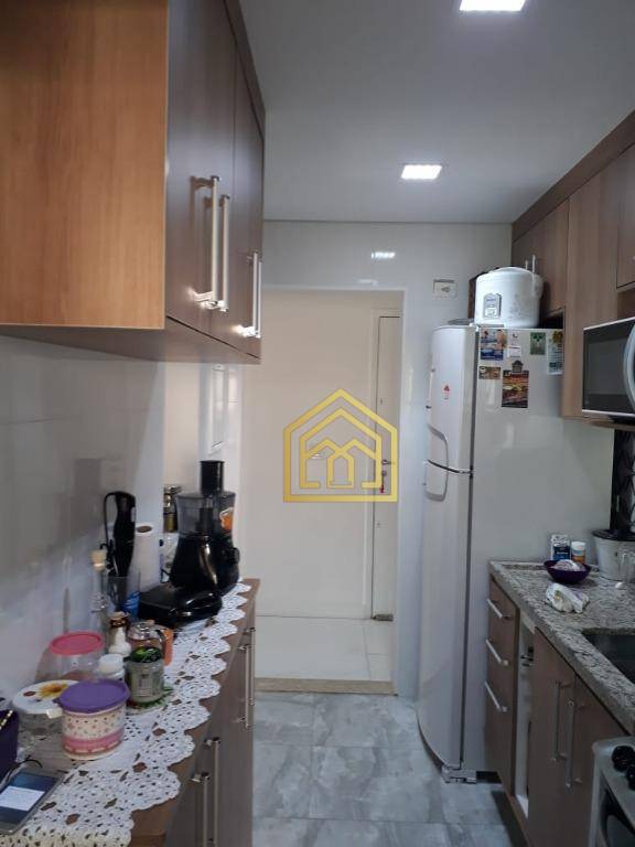 Apartamento à venda com 3 quartos, 68m² - Foto 8