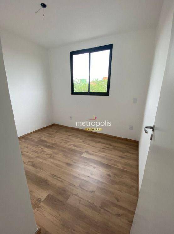 Apartamento à venda com 2 quartos, 40m² - Foto 11