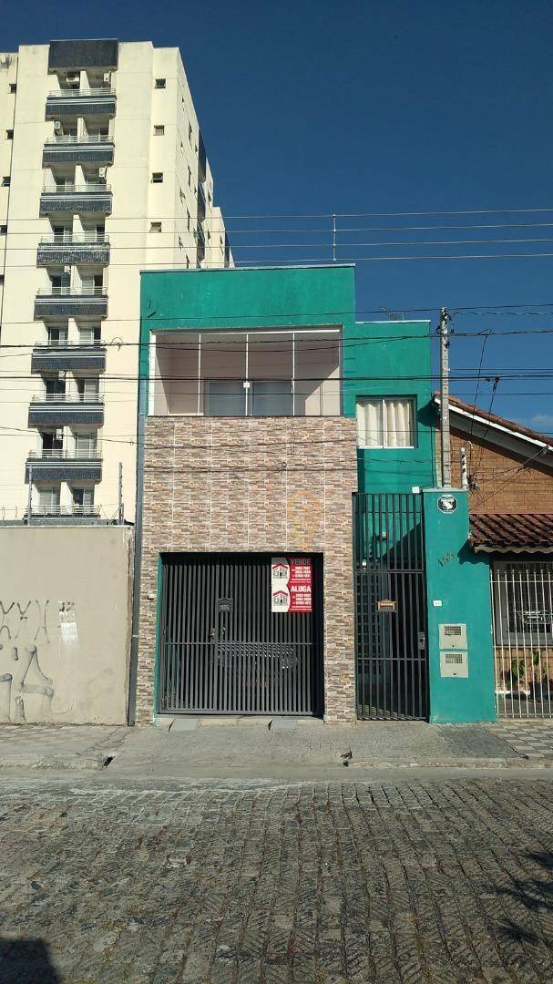 Sobrado à venda com 4 quartos, 232m² - Foto 2