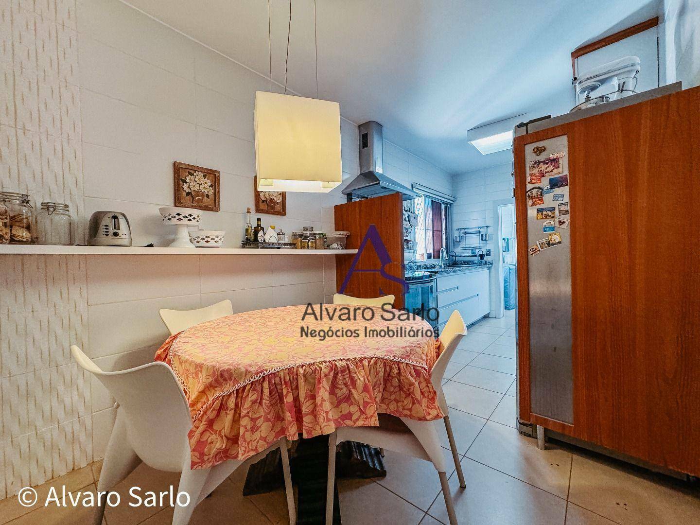 Apartamento à venda com 4 quartos, 192m² - Foto 18