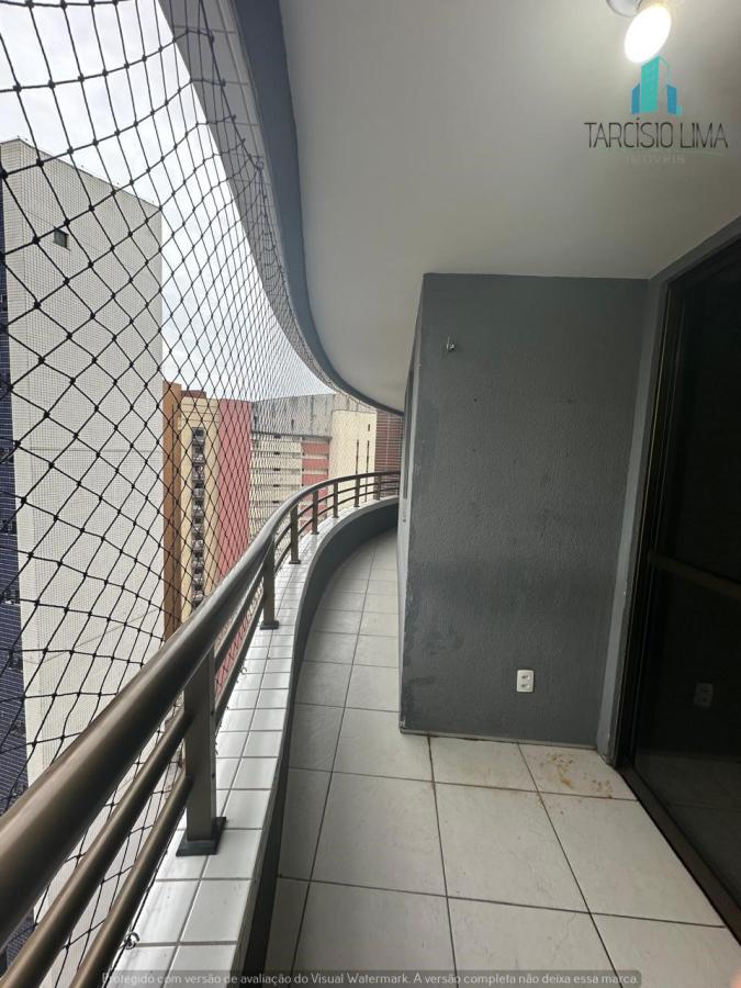 Apartamento à venda com 3 quartos, 76m² - Foto 1