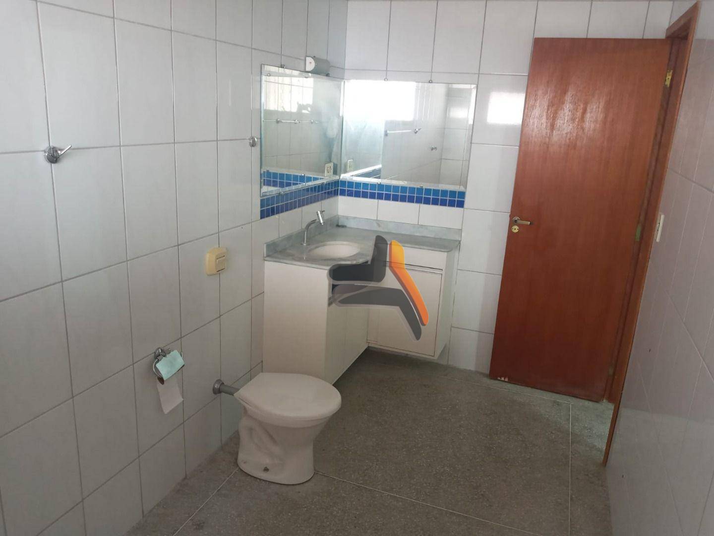 Sobrado à venda com 4 quartos, 240m² - Foto 6