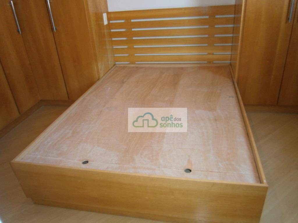 Apartamento para alugar com 2 quartos, 70m² - Foto 24